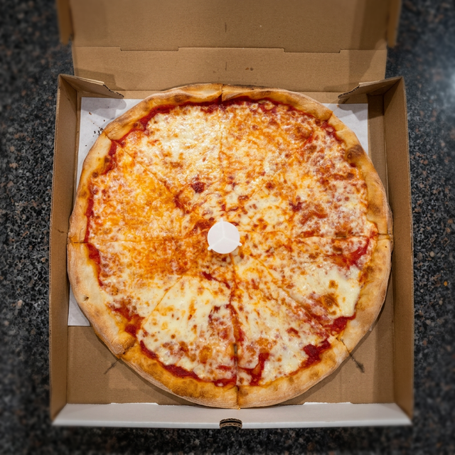 Medium 16'' Regular Cheese Pizza.
